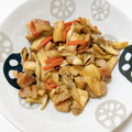 こーやんたん's cooksnap of when they made ごはんに合う！鶏ときのこの醤油バター炒め.