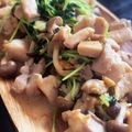 kii_taro's cooksnap of when they made 鶏肉とエリンギ、豆苗のニンニクマヨ炒め.