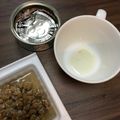 Ruriluru's cooksnap of when they made ツナ缶汁の取り分け方☆指は汚れても料理に.