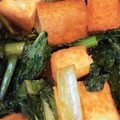 tikariri's cooksnap of when they made 簡単♪厚揚げと小松菜のピリ辛炒め.