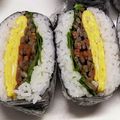 新妻あや's cooksnap of when they made 肉入りきんぴらと玉子焼きのおにぎらず.