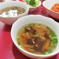 イベ長's cooksnap of when they made きのこだけ！のコンソメスープ.