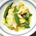 ともこキッチン's cooksnap of when they made 新玉ねぎとスナップエンドウの卵とじ.