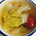 ｂｅｒｒｙ＋'s cooksnap of when they made 白菜とトマトのコンソメスープ.