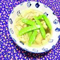 ふたごゆき's cooksnap of when they made 絹さやのみそ汁.
