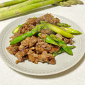 ゆーじん１１４'s cooksnap of when they made 牛肉とアスパラガスのオイスターソース炒め.