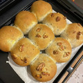 わかちんとシロ's cooksnap of when they made ぷちぷち黒ごまちぎりパン.