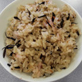 まゆみきママ's cooksnap of when they made 行楽に☆ひじきと梅干しの炊き込みご飯.