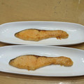 ラリー＆サラ's cooksnap of when they made 簡単☆鮭の塩焼き.