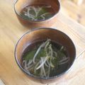 みるく茶's cooksnap of when they made 速攻完成！もやしとワカメの中華風スープ.