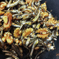 ちろ1202's cooksnap of when they made 小魚とクルミの甘辛煮(正月の田作り).
