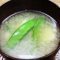 プルンバゴ's cooksnap of when they made おいし～い♪　絹さやと豆腐の味噌汁.