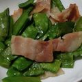 ヨシヨッシー's cooksnap of when they made ♪さやえんどうとベーコンのニンニク炒め♪.