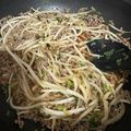 みきんどる's cooksnap of when they made 食べたら餃子♡ハマる!簡単ズボラ餃子丼.