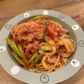 denparson's cooksnap of when they made アスパラとベーコンのトマトソースパスタ.