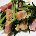 MAXA！'s cooksnap of when they made 水菜大量消費♡ベーコンのにんにく醤油炒め.
