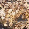 むくのき村's cooksnap of when they made 我が家の節約飯◎豚こまときのこの生姜焼き.