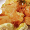 monjimari's cooksnap of when they made 春の味！新玉ねぎと海鮮のかき揚げ.