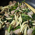 葵星華's cooksnap of when they made しめじとほうれん草のバター炒め.