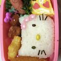 クックA34GTG☆'s cooksnap of when they made 簡単＊キティちゃん弁当(キャラ弁).
