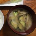 Ruriluru's cooksnap of when they made しめじとナスのお味噌汁.