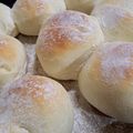 かおかお's cooksnap of when they made HBで簡単に！ふわっふわなハイジの白パン.