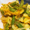 motchママ's cooksnap of when they made 新玉ねぎとスナップエンドウのかき揚げ.
