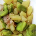 ヨシヨッシー's cooksnap of when they made 空豆と新じゃがベーコンの煮物.