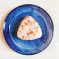 sara0802's cooksnap of when they made ✽鮭フレークと粉チーズのおにぎり✽.