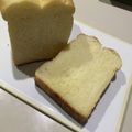 DOK1N's cooksnap of when they made 100%牛乳で作る『ふわふわ食パン』.