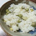 rikoe's cooksnap of when they made 白だしde簡単！豆ごはん.