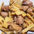 シェフ松もっちゃん's cooksnap of when they made 春の食育「筍と鶏もものこて煮」.