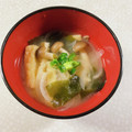 みぽぽ37's cooksnap of when they made えのきと玉ねぎのみそ汁.