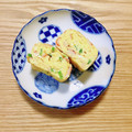コムギ大好き's cooksnap of when they made 彩り豊か♪カニカマとネギの卵焼き.