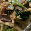 MULA's cooksnap of when they made ★簡単★舞茸と小松菜のにんにく炒め.