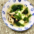 ふたごゆき's cooksnap of when they made しいたけとワカメの中華スープ.