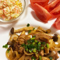 ☆megunyan☆'s cooksnap of when they made しめじと玉ねぎ入り♡豚肉のカレーマヨ炒め.