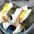 natsukori's cooksnap of when they made 目玉焼きとウィンナーのおにぎり♡.