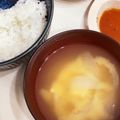 ☆やまや☆'s cooksnap of when they made 普通に美味しい☆お味噌汁 じゃが芋玉ねぎ.