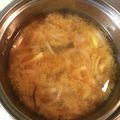 Ruriluru's cooksnap of when they made 簡単！玉ねぎのお味噌汁！.