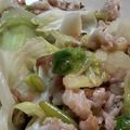 あゆたっくん's cooksnap of when they made 10分で簡単おかず★豚肉とレタスの塩炒め.