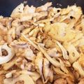 sakura小町's cooksnap of when they made ご飯がススム♡豚肉と蓮根と舞茸の甘酢炒め.