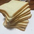 め目め's cooksnap of when they made ６枚切り食パンを半分にスライスするコツ！.