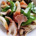 こみく's cooksnap of when they made ピーマンとシメジと竹輪の昆布茶炒め.