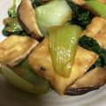 クックAEQWHG☆'s cooksnap of when they made チンゲン菜と油揚げのオイスターソース炒め.