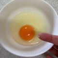 ビートルズ食堂's cooksnap of when they made 卵の殻の取り除き方♬.