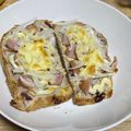 ★ゴンぎつね★'s cooksnap of when they made ウインナーと玉ねぎだけのピザトースト.