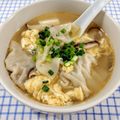 在宅勤務のおじさん's cooksnap of when they made 簡単❤豆富と玉子のスープ(餃子入り).
