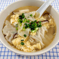 在宅勤務のおじさん's cooksnap of when they made 簡単❤豆富と玉子のスープ(餃子入り).
