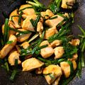 ラフロイグ31年's cooksnap of when they made 鶏ささみとニラのピリ辛豆板醤炒め.